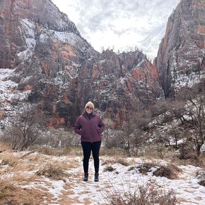 Meet your Posher, Ana